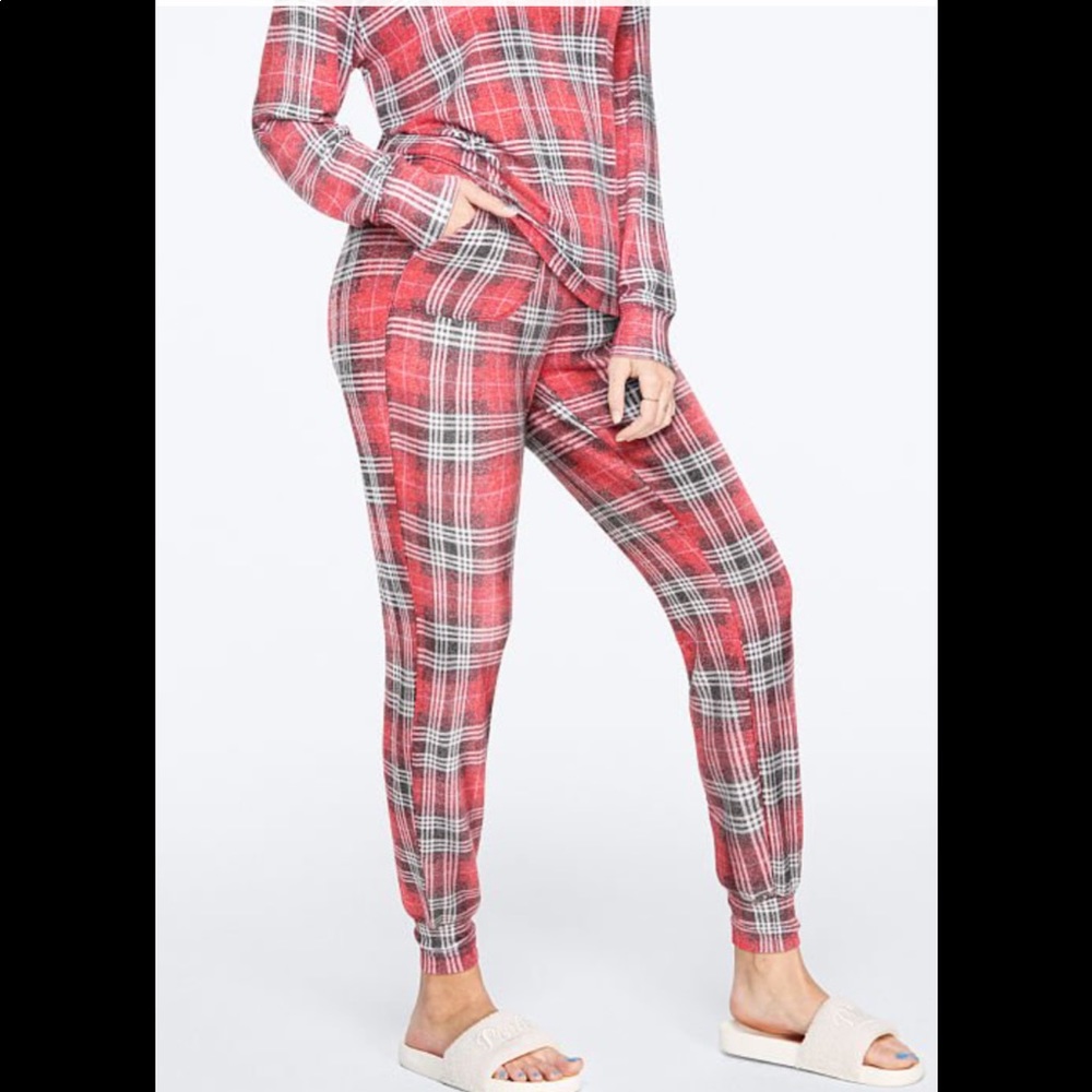 Pink Victoria’s Secret Cozy Sleep Jogger NWT